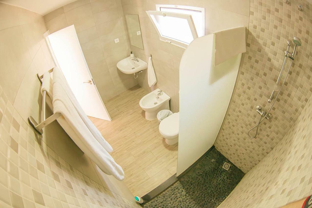 Hostal El Pinar Cadiz 雷亚尔港 外观 照片